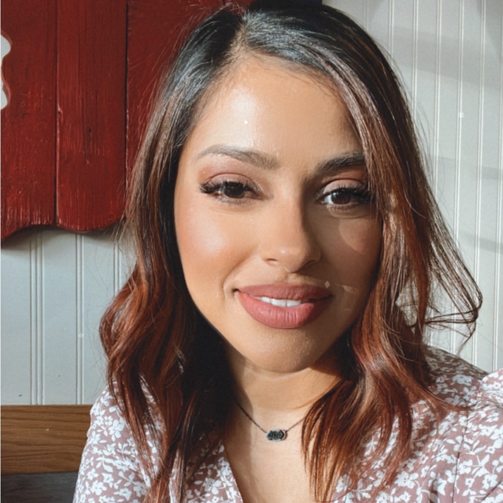 Meet your Posher, Karla